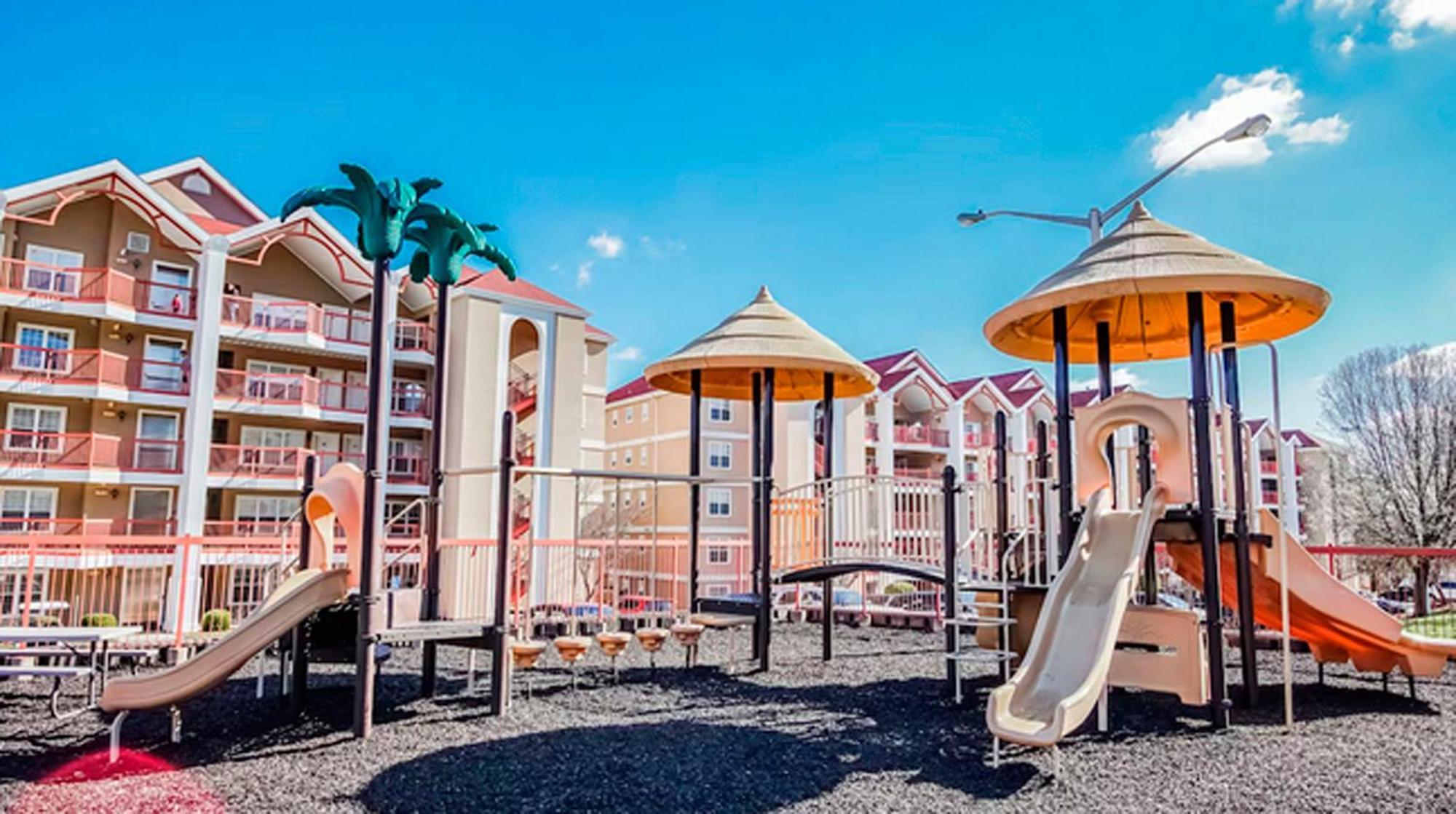Grand Crowne Resort Бренсън Екстериор снимка