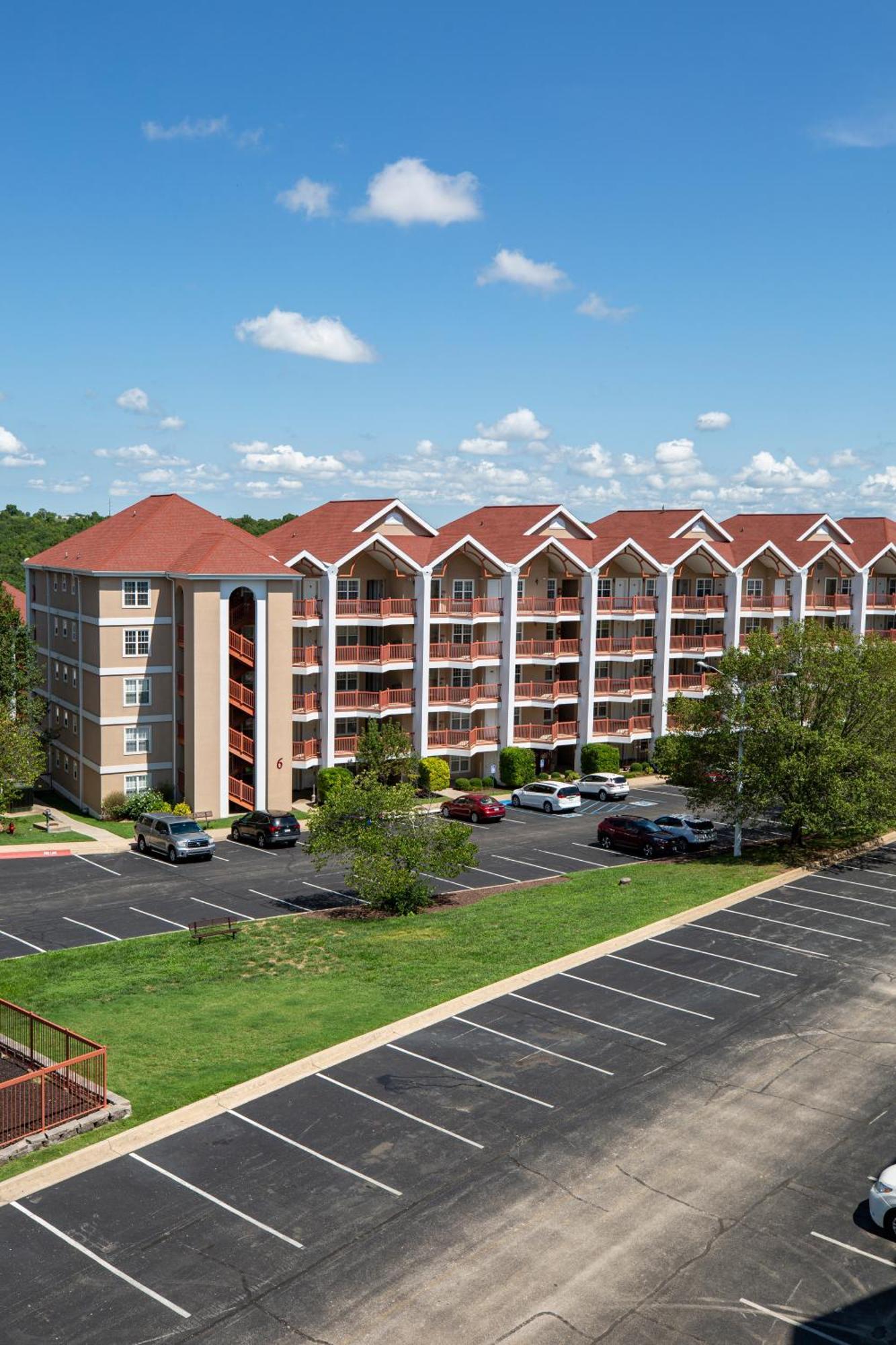 Grand Crowne Resort Бренсън Екстериор снимка